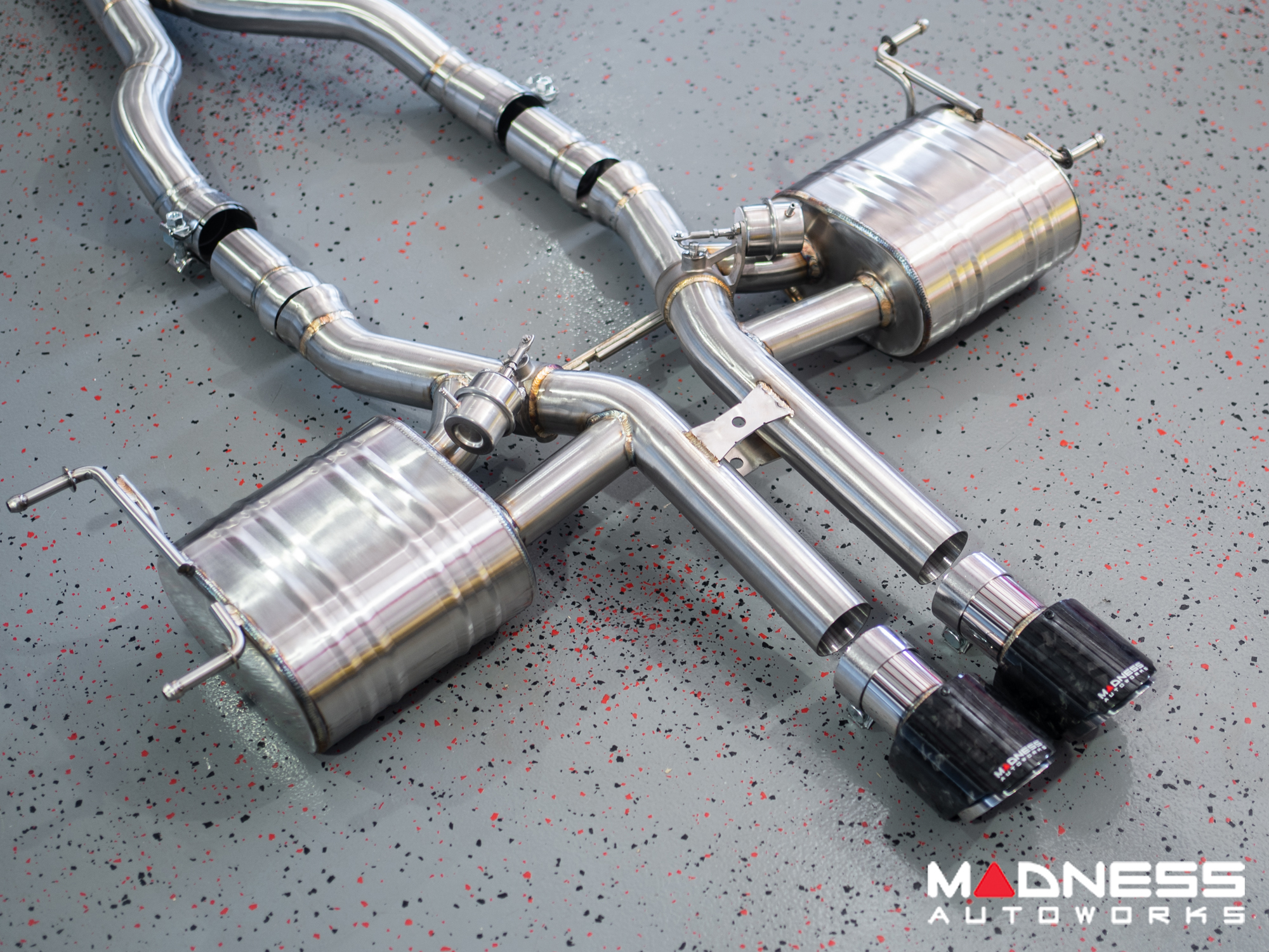 Jaguar F-TYPE Performance Exhaust System - MADNESS - 2.0L Turbo - Center Exit - Vacuum Valve Design - Forged Carbon Exhaust Tips